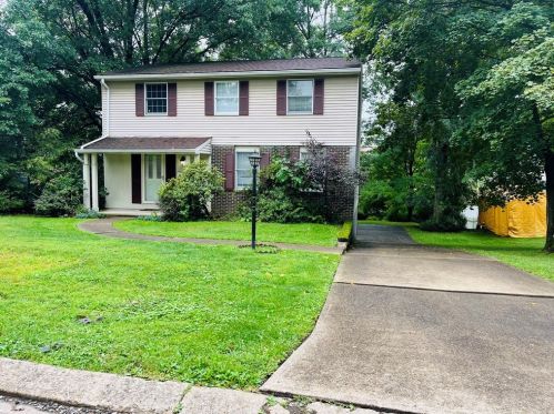 294 Challen Dr, Pittsburgh, PA 15236-4527