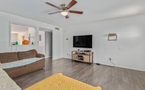 5222 41st Dr, Phoenix AZ  85019-2411 exterior