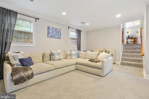 2310 Candlewood Dr, Alexandria VA exterior