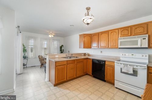 679 Walnut St, Hanover PA 17331-2050 exterior