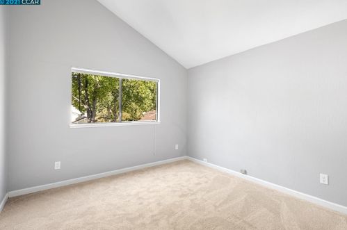 359 Scottsdale Rd, Concord CA 94523-5113 exterior