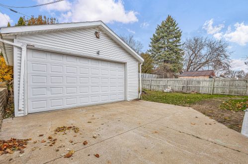 1030 19 St, Manitowoc WI 54220-4905 exterior