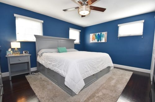 102 Loire Vly Dr, Pittsburgh PA 15209-1018 exterior