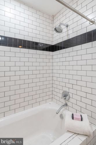 2218 Emerald St, Philadelphia PA 19134-2505 exterior