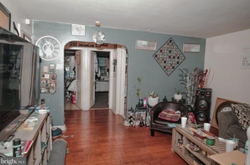 5504 3rd St, Philadelphia, PA 19120-2823