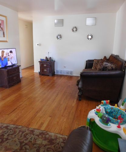 5917 83rd St, Milwaukee, WI 53218-1730