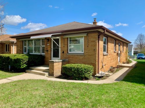 4350 74th St, Milwaukee, WI 53216-1053