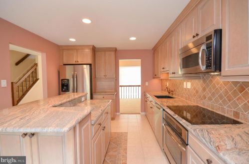 4910 Cloister Dr, Rockville MD  20852-3362 exterior