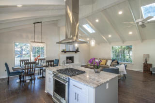 1910 Delmar St, Charleston, SC 29407-5721