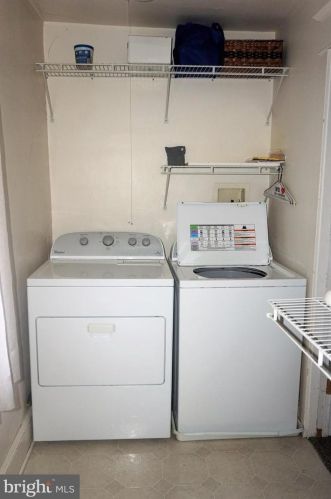 527 Latona Ave, Trenton NJ 08618-2439 exterior