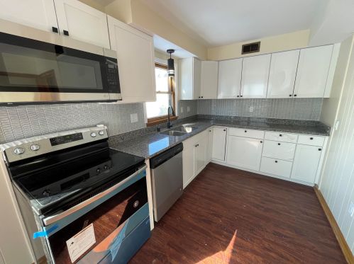 5921 64th St, Milwaukee WI  53218-1921 exterior