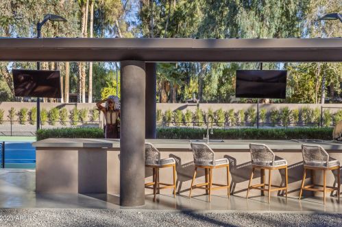 2111 Colter St, Phoenix AZ  85015-2821 exterior