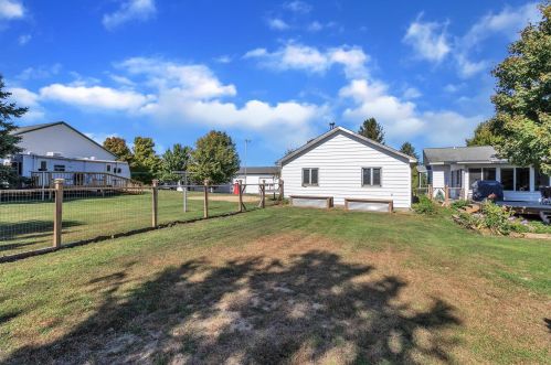 2560 66 St, Fennville MI 49408-9620 exterior