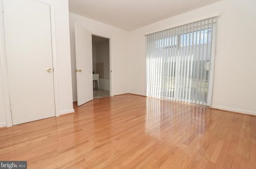 5469 Marlin St, Rockville MD 20853-3608 exterior