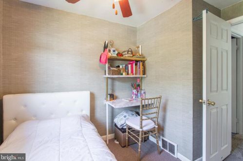 2504 48 St, Camden NJ 08110-2912 exterior