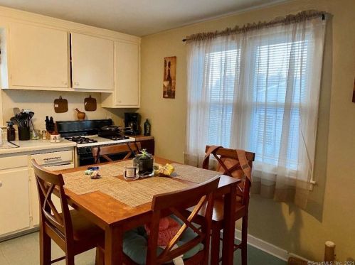 51 Lakeview Ter, Derby CT 06418-1057 exterior