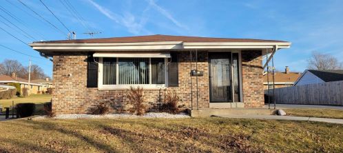 2822 98th St, Milwaukee, WI 53222-4515