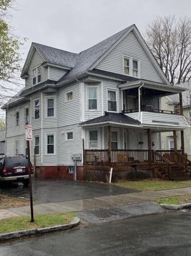 58 Dunmoreland St, Springfield MA  01109-3218 exterior