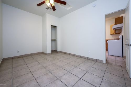 244 24 St, Tucson AZ 85713-1647 exterior