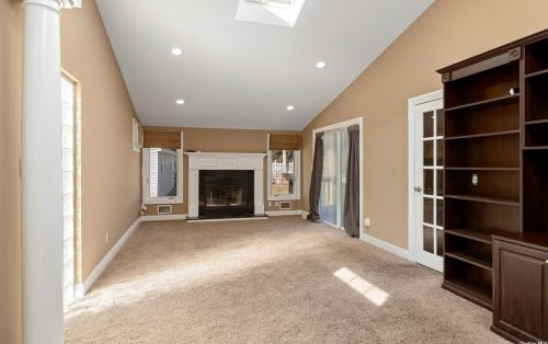 44 Bethany Dr, Commack NY  11725-1628 exterior