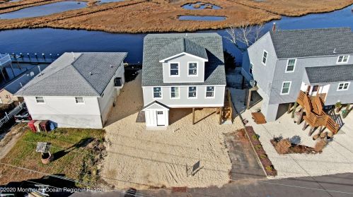 220 Bay Dr, Berkeley Township NJ 08721-3119 exterior