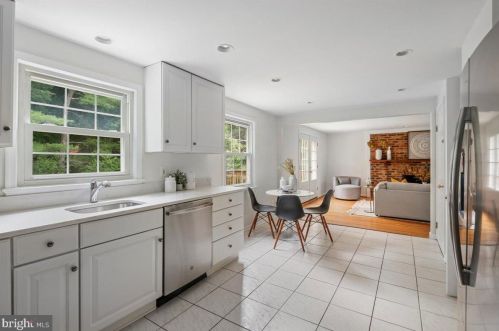 1111 Fallsmead Way, Rockville MD 20854-5549 exterior