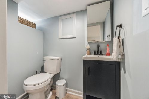 1115 Cantrell St, Philadelphia PA 19148-3026 exterior