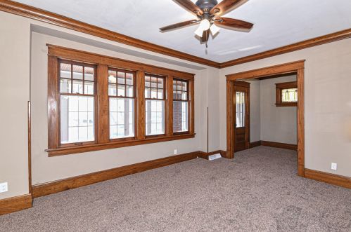 348 Howard Ave, Milwaukee WI 53235-4807 exterior