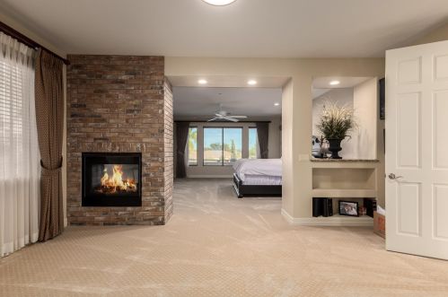 25401 45th Dr, Phoenix AZ  85083-2243 exterior