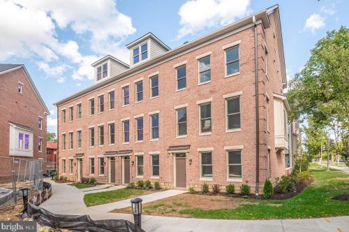 1003 Sycamore St, Washington DC  20032-1030 exterior