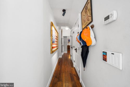 718 22nd St, Philadelphia PA 19130-0027 exterior