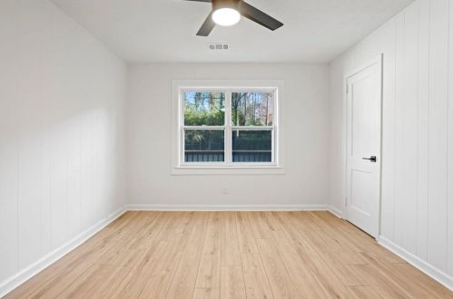 1099 Briar Vista Ter, Atlanta GA 30324-4604 exterior