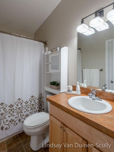 2194 Winston Vw Dr, Cedar Springs MI 49319-7931 exterior