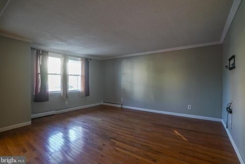 644 2 St, Trenton NJ 08611-3021 exterior