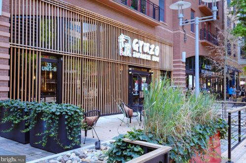 716 Beall Ave, Rockville MD 20850-2107 exterior