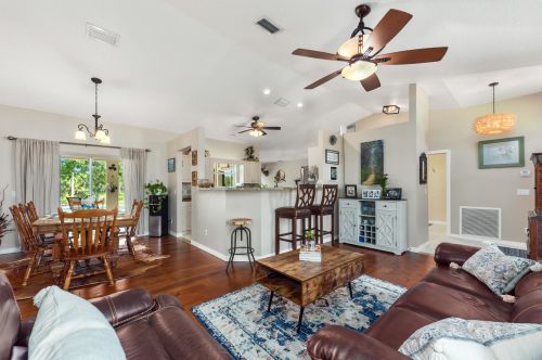 6300 Floyd Johnson Rd, Fort Pierce FL 34947-1563 exterior