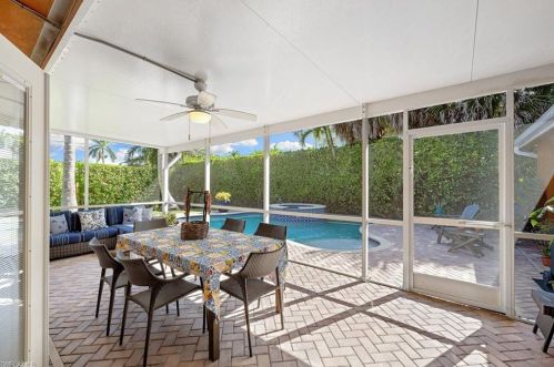 1233 12 Ave, Naples FL 34120-3485 exterior