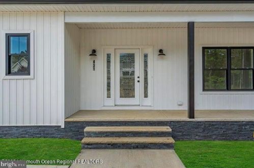 431 Virginia Ave, Berkeley Township NJ 08721-2811 exterior