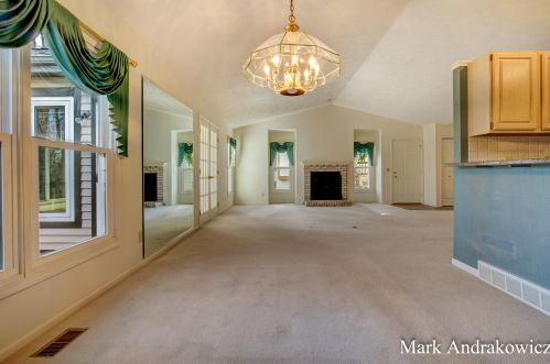 2055 Cross Creek Dr, Grand Rapids MI 49508-8775 exterior