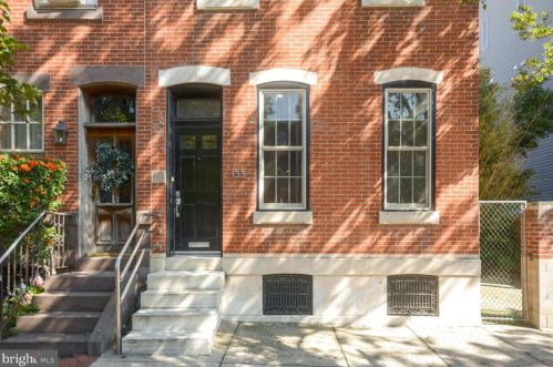 131 Greenwich St, Philadelphia, PA 19147-6110