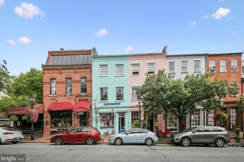 5823 Monticello Rd, Alexandria VA 22303-1302 exterior