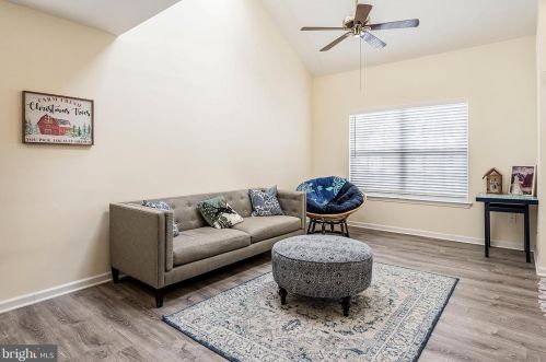 37 Sunnydale Dr, Berkeley Township NJ 08721-1380 exterior