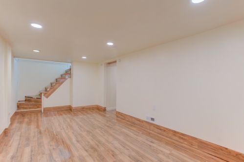 10742 Whipple St, Chicago IL 60655-2008 exterior