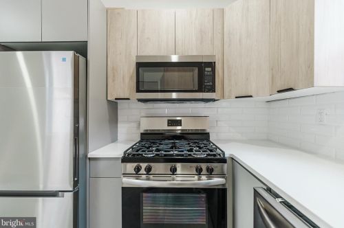 2015 5 St, Philadelphia PA 19148-2547 exterior