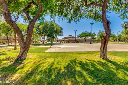 2767 Cherry Hills Dr, Chandler AZ  85249-4909 exterior