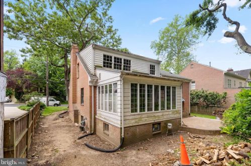 5121 Klingle St, Washington DC  20016-2654 exterior