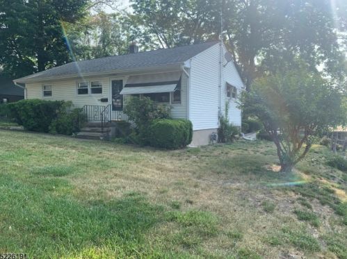 248 Camden Rd, Parsippany NJ 07054-3106 exterior