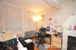 71 Myrtle St, Boston MA  02114 exterior