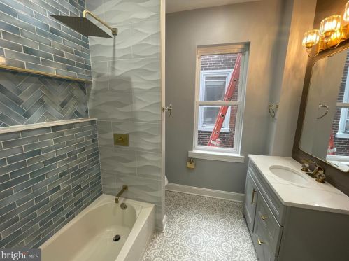 1617 Allengrove St, Philadelphia PA  19124-2729 exterior