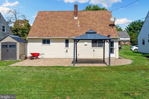 336 Beech St, Pottstown PA 19464-5652 exterior